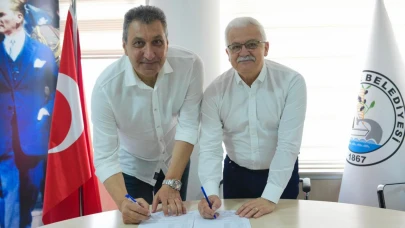 Aslan Yol Burhaniye Belediyespor'da Başantrenör Mustafa Seçerlioğlu dönemi başladı
