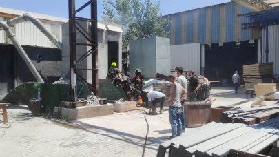 Balıkesir’de Altıeylül’de Kereste Atölyesinde Yangın!
