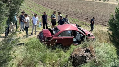 Balıkesir Gökçeyazı’da otomobil şarampole uçtu
