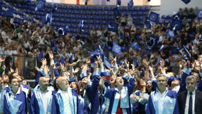 Bandırma Onyedi Eylül Üniversitesi mezuniyet töreni coşkuyla gerçekleşti