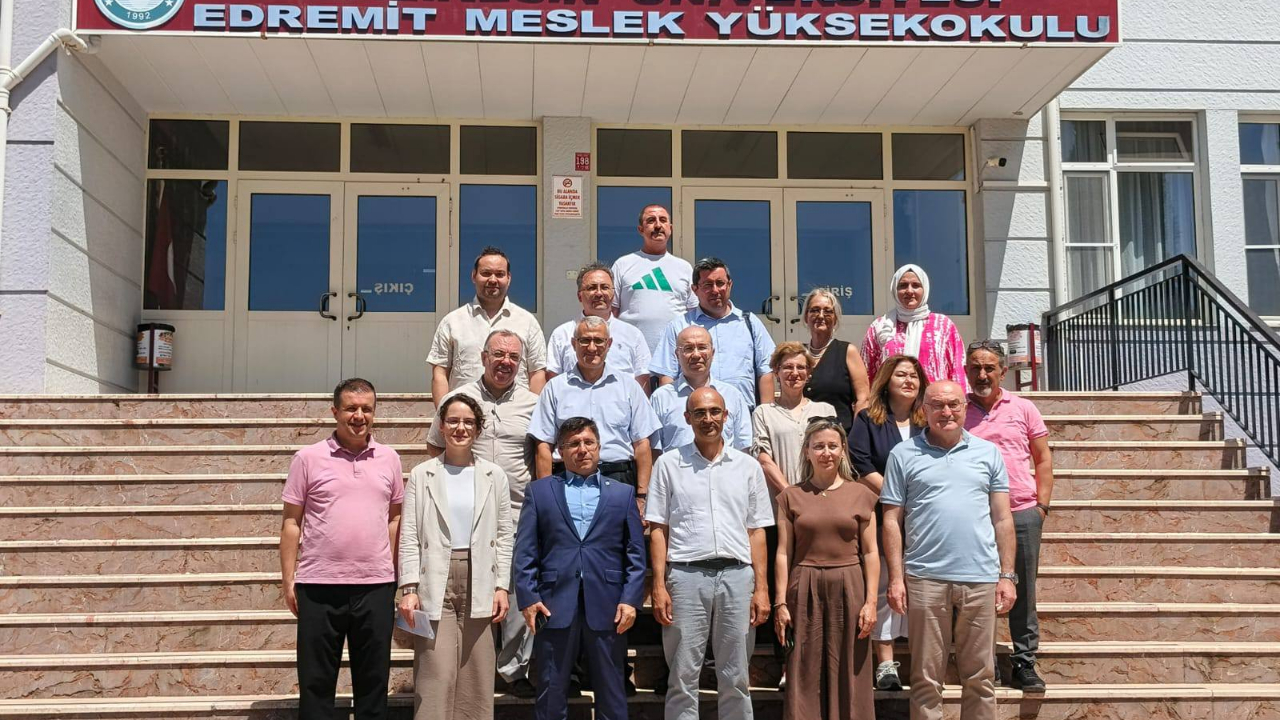 BAÜN Rektörü Oğurlu'dan Edremit MYO Müdürlüğüne hayırlı olsun ziyareti