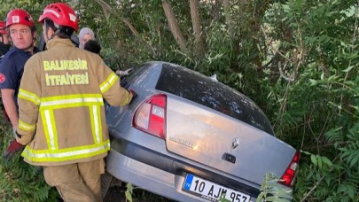 Balıkesir-Bigadiç Yolunda otomobil ağaçlık alana uçtu: 2 yaralı