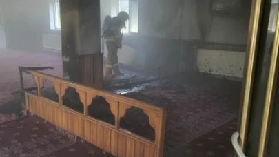 Balıkesir Manyas'ta Camide Yangın Çıktı