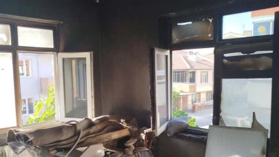 Altıeylül Gündoğan’da yanan ev kullanılamaz hale geldi