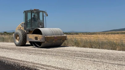 Başkan Akın, kırsalın yol sorunlarına neşter vurmaya devam ediyor
