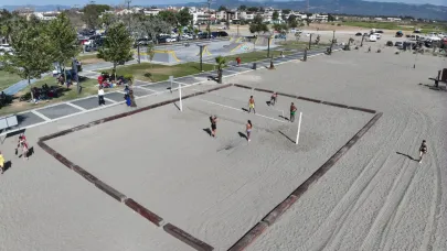 Balıkesir Büyükşehir Belediyesi plaj voleybolu severleri unutmadı