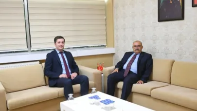 Vali Ustaoğlu İl Sağlık Müdürlüğü’nde sıcak karşılama
