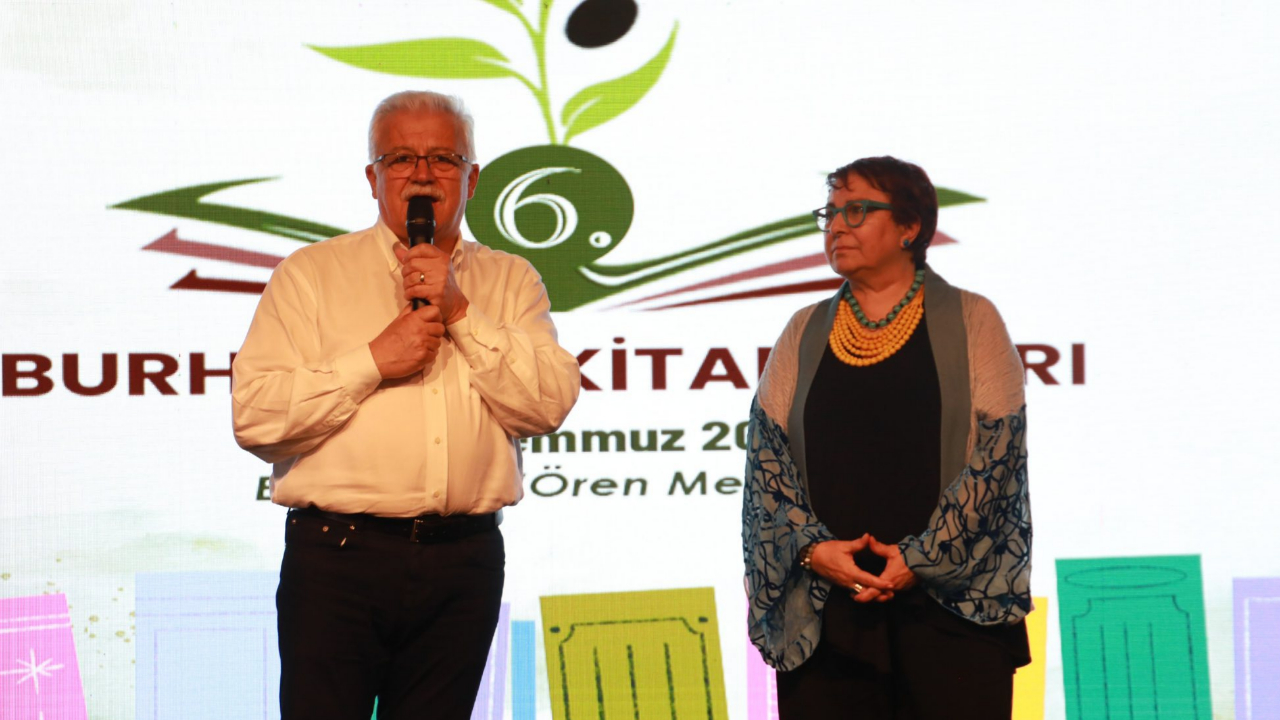 Kitabın izinde, 6. Burhaniye Kitap Fuarı sona erdi