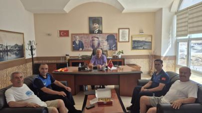 Önce üzüldü, sonra sevindi