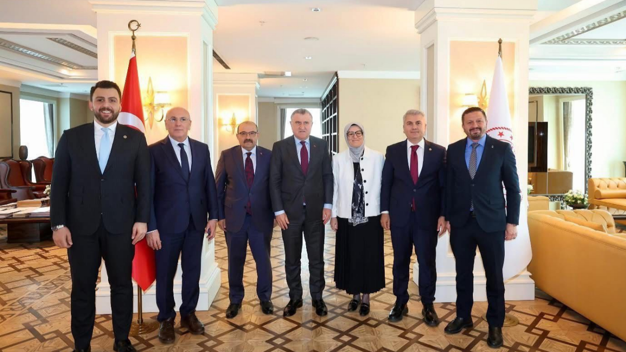 AK Parti Balıkesir İl Başkanı Mehmet Aydemir: "Gençliğe yatırım geleceğe yatırımdır"