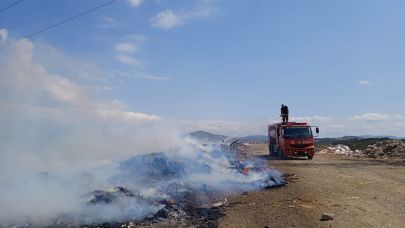 Edremit'te çöplük yangını korkuttu