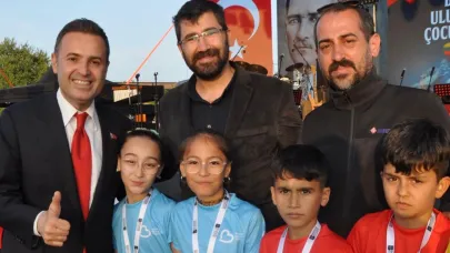 Minik şampiyon raketler Kent Konseyi'ni ziyaret etti