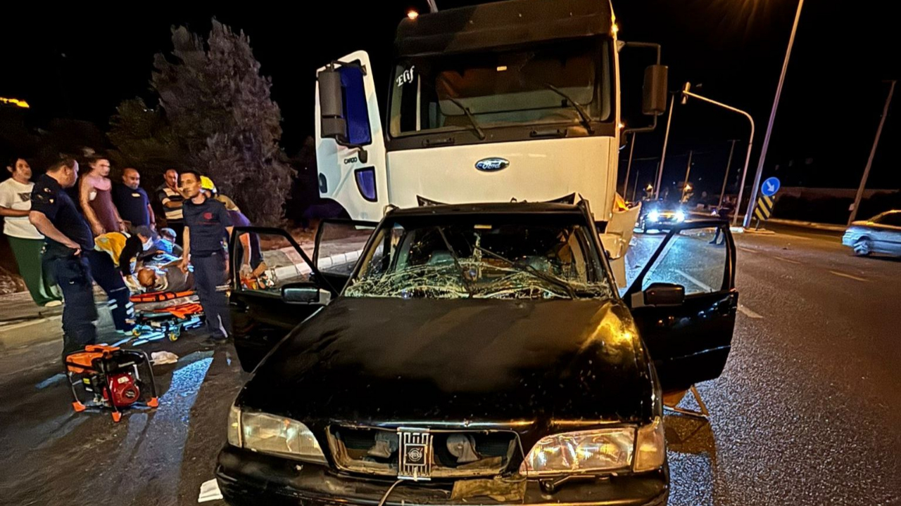 Edremit’te yürekleri ağza getiren kaza: 3 Yaralı