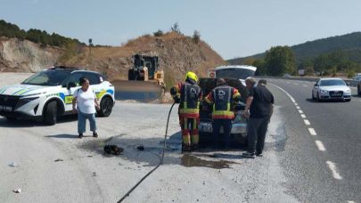 İvrindi'de kavşakta otomobil alev aldı