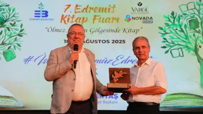Edremit Kitap Fuarı’nda 6. gün: Edebiyat, sanat ve gazeteciliğin büyük buluşması