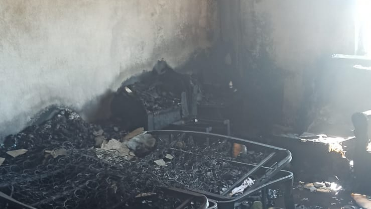 Bigadiç'te ev yangını