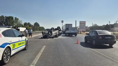 Susurluk’ta Takla Atan Araç Ters Döndü: 2 Yaralı