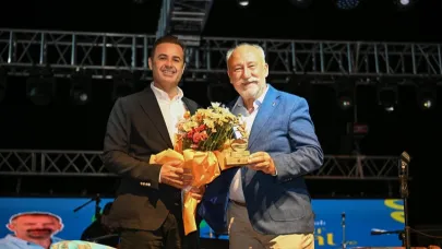 Başkan Akın, Hilmi Yarayıcı ile “Ustalara Saygı” Gecesinde