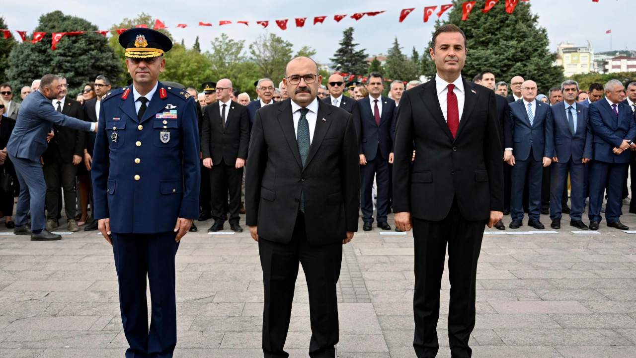 Akın’dan İstiklal Madalyası çağrısı: “Gelin, birlik olalım”