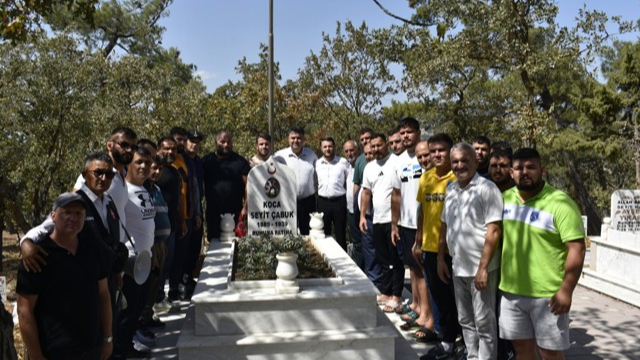 Havran'da ata sporu güreşler kıran kırana geçti
