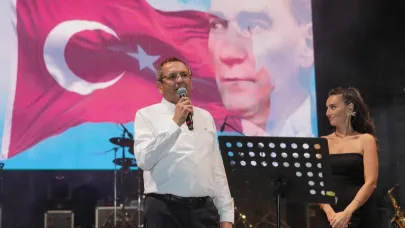 Ayvalık’ın, 15 Eylül kurtuluşunun 103’üncü yılı kente yakışır bir atmosferde kutlandı