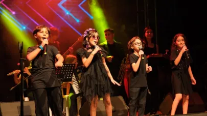 MOD10 Gençlik Orkestrası Altınova’da kurtuluş coşkusu yaşattı