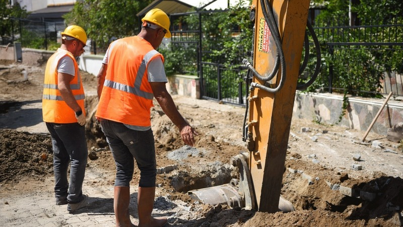 BASKİ’den Burhaniye’deki kanalizasyon sorununa köklü çözüm