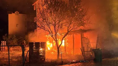 Facianın Eşiğinden Dönüldü: Depo Yangını Korku Dolu Anlar Yaşattı