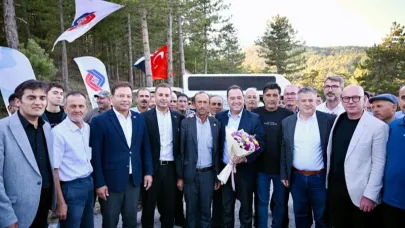 Gördes-Sındırgı yolu davul zurnayla açıldı