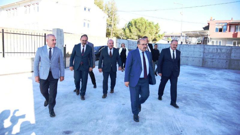 Vali Ustaoğlu’ndan Erdek’te Eğitim Yatırımları