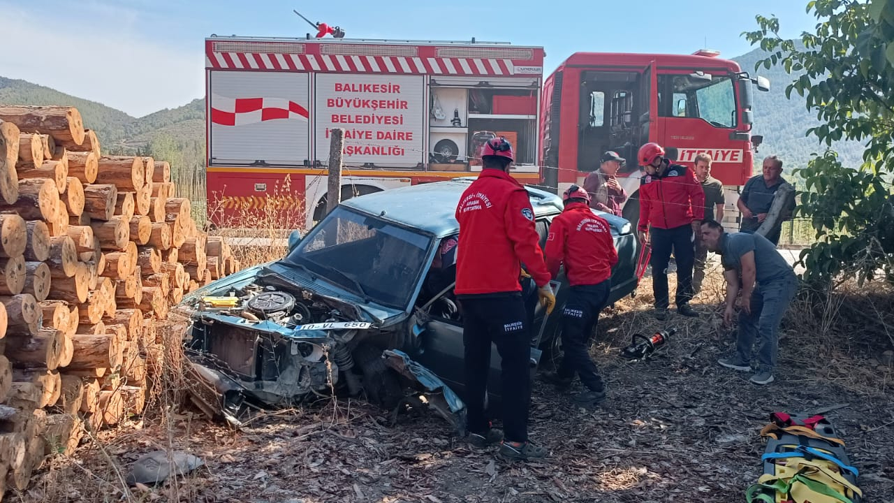 Dursunbey’de çift taraflı trafik kazası: 1 yaralı