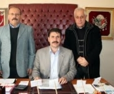 BAŞKAN ENGELLİLER MERKEZİNİ ZİYARET ETTİ.