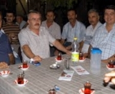AK PARTİ KÖYLERDE ‘EVET’İ ANLATIYOR