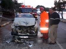 KAZA YAPAN LPG’Lİ OTOMOBİL PANİĞE YOL AÇTI