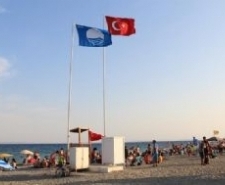 EDREMİT SAHİLLERİNE 7 MAVİ BAYRAK..