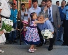 ÖZEL SINIFIN KARNE SEVİNCİ