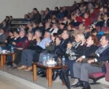 TÜRK HALK MÜZİĞİ KONSERİNE BÜYÜK İLGİ
