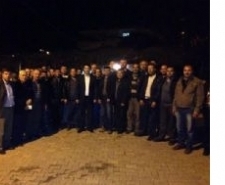YÖNETİM TOPLANTISINI HALK İLE MAHALLEDE GERÇEKLEŞTİRDİ
