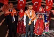 Yörükler Edremit'te buluştu