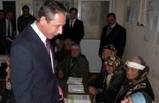 SORUNU OLMAYAN TEK KÖY KAYMAKAMI ŞAŞIRTTI