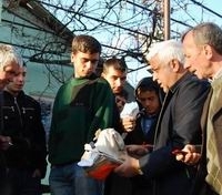 MECLİS ÜYESİNDEN ŞAPKA