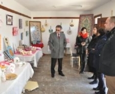 EDREMİT BELEDİYESİ'NDEN EV HANIMLARINA DESTEK