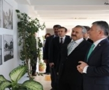 Vali Yazıcı Burhaniye’yi ziyaret etti