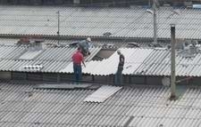 EDREMİT'TE HORTUM SANAYİYİ VURDU