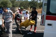 BURHANİYE'DE KATLİAM GİBİ KAZA: 4 ÖLÜ 5 YARALI