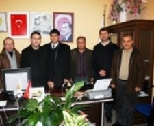 BURHANİYE’DE AK PARTİ BAŞKANINA BERBER ZİYARETİ