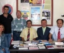 AYVALIK EĞİTİM-İŞ YENİ BİNASINDA
