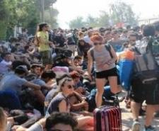 Zeytinli Rock Festivali için on binlerce kişi Edremit’e akın ediyor