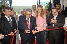 Crispino'yu Kamer Genç ve Tuğba Özay açtı.