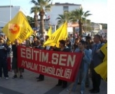AYVALIK EĞİTİM-SEN’DEN HÜKÜMETE EMEKÇİ TEPKİSİ